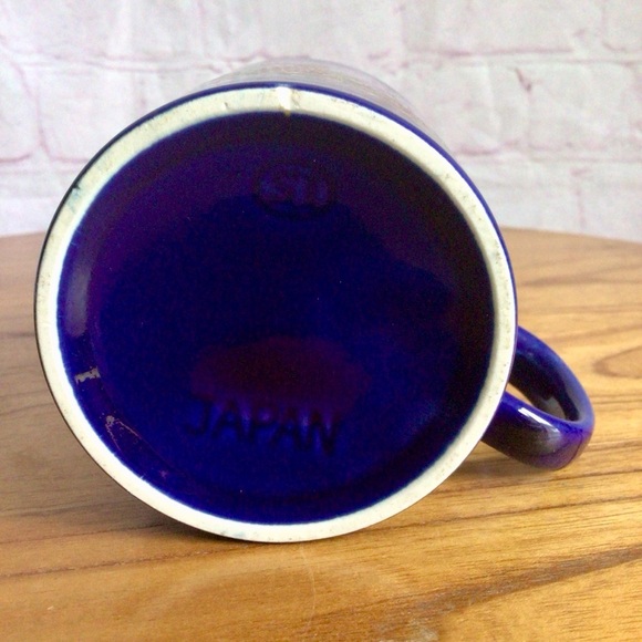 Vintage Cobalt Blue Porcelain Mug with Floral Design - Japan - Picture 8 of 8